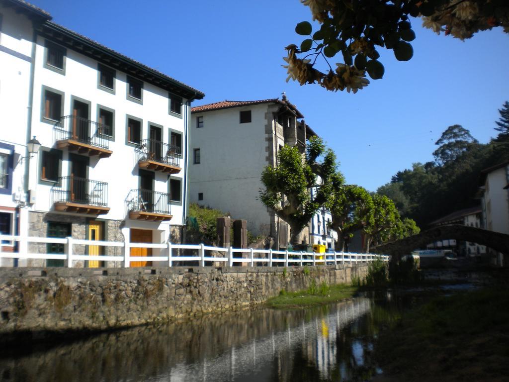 Martina Lapiko Apartment Ea Luaran gambar